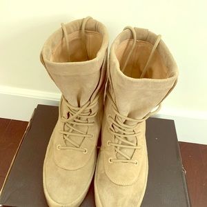 YEEZY BOOTS - [ SEASON II ] IN GOOD CONDITION.